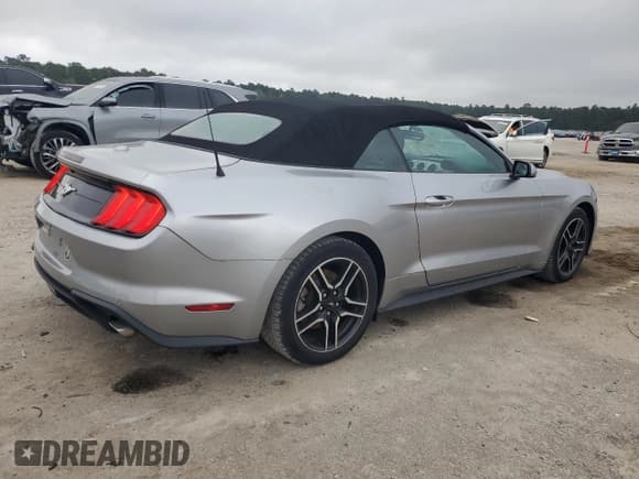✅ 2020 Ford Mustang EcoBoost • VIN: 1FATP8UH9L5157434 • Lot: 72012535. Listed on Copart with 66,629 mi. Free auction sales archive from the USA and detailed vehicle history report at DreamBid. Image 3.