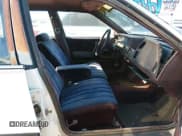 ✅ 1989 Chevrolet Celebrity • VIN: 1G1AW51WXK6127771 • Лот: 43844898. Опубликован ранее на IAAI с пробегом 87 274 миль. Бесплатный доступ к архиву аукционных продаж из США и подробный отчёт об истории автомобиля на DreamBid. Изображение 5.