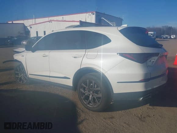 ✅ 2024 Acura MDX w/A-Spec Package • VIN: 5J8YE1H01RL009432 • Lot: 41190143. Listed on IAAI with Not provided. Free auction sales archive from the USA and detailed vehicle history report at DreamBid. Image 3.