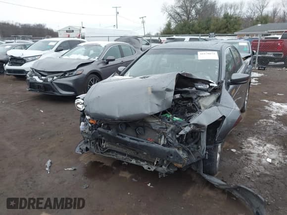 ✅ 2008 Honda Accord EX-L • VIN: 1HGCP25808A116650 • Lot: 41178675. Listed on IAAI with 205,300 mi. Free auction sales archive from the USA and detailed vehicle history report at DreamBid. Image 2.