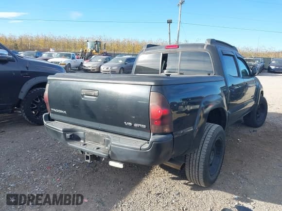 ✅ 2005 Toyota Tacoma • VIN: 5TELU42N75Z080731 • Lot: 43672046. Listed on IAAI with 156,252 mi. Free auction sales archive from the USA and detailed vehicle history report at DreamBid. Image 4.