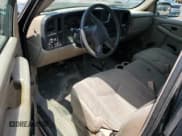 ✅ 2006 Chevrolet Silverado 2500HD Work Truck • VIN: 1GCHK29UX6E241591 • Lot: 68524904. Wystawiony na Copart z przebiegiem 222 895 mil. Bezpłatny archiwum sprzedaży aukcyjnych z USA i szczegółowy raport historii pojazdu na DreamBid. Zdjęcie 8.