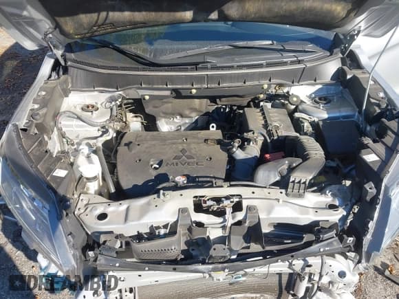 ✅ 2020 Mitsubishi Outlander ES • VIN: JA4AP3AU7LU027786 • Лот: 43614581. Опубликован ранее на IAAI с пробегом 55 000 миль. Бесплатный доступ к архиву аукционных продаж из США и подробный отчёт об истории автомобиля на DreamBid. Изображение 10.