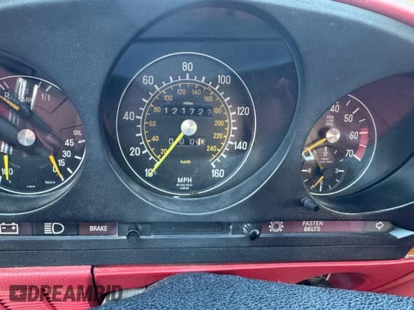 ✅ 1979 Mercedes-Benz SL • VIN: 10704412057346 • Лот: 82082225. Опубликован ранее на Copart с пробегом 121 723 миль. Бесплатный доступ к архиву аукционных продаж из США и подробный отчёт об истории автомобиля на DreamBid. Изображение 8.