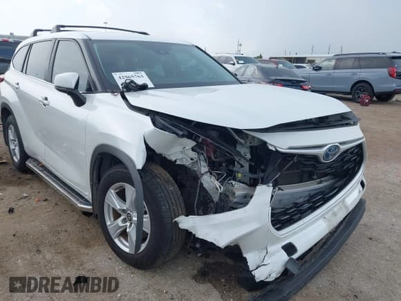 ✅ 2023 Toyota Highlander Hybrid LE • VIN: 5TDZARAH5PS520764 • Lot: 42965763. Wystawiony na IAAI z przebiegiem 110 245 mil. Bezpłatny archiwum sprzedaży aukcyjnych z USA i szczegółowy raport historii pojazdu na DreamBid. Zdjęcie 6.