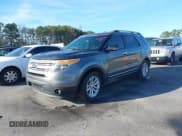 ✅ 2011 Ford Explorer XLT • VIN: 1FMHK8D8XBGA25733 • Lot: 43788179. Wystawiony na IAAI z przebiegiem 242 783 mil. Bezpłatny archiwum sprzedaży aukcyjnych z USA i szczegółowy raport historii pojazdu na DreamBid. Zdjęcie 2.