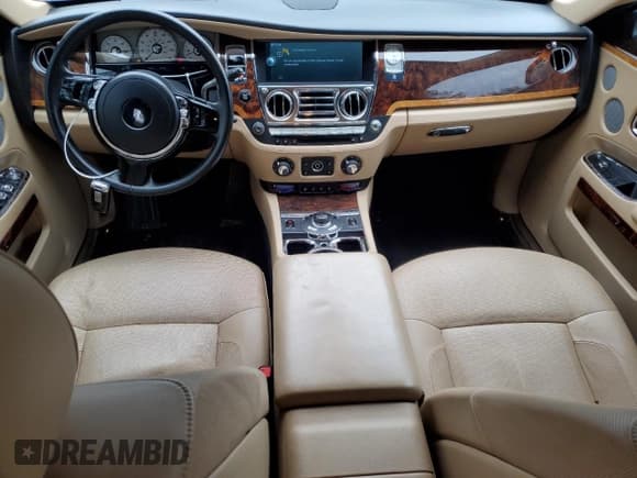 ✅ 2012 Rolls-Royce Ghost • VIN: SCA664L56CUX65693 • Lot: 87098895. Wystawiony na Copart z przebiegiem 76 793 mil. Bezpłatny archiwum sprzedaży aukcyjnych z USA i szczegółowy raport historii pojazdu na DreamBid. Zdjęcie 8.