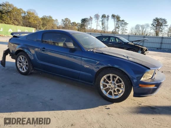 ✅ 2006 Ford Mustang GT Deluxe • VIN: 1ZVFT82H865238822 • Lot: 81996824. Listed on Copart with 201,826 mi. Free auction sales archive from the USA and detailed vehicle history report at DreamBid. Image 4.
