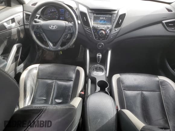 ✅ 2014 Hyundai Veloster Turbo • VIN: KMHTC6AE1EU196690 • Lot: 75475714. Wystawiony na Copart z przebiegiem 231 970 mil. Bezpłatny archiwum sprzedaży aukcyjnych z USA i szczegółowy raport historii pojazdu na DreamBid. Zdjęcie 8.