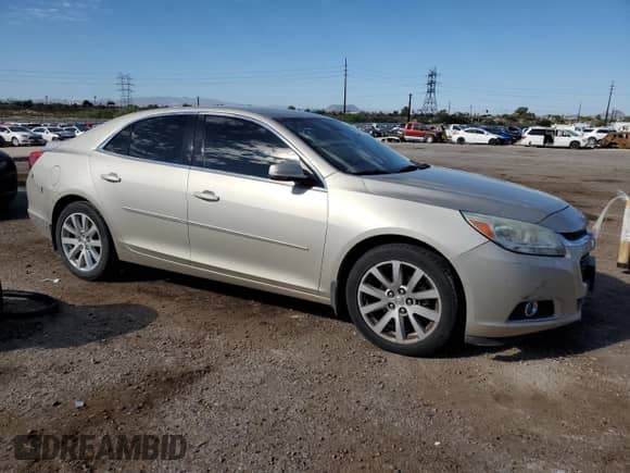 2015 Chevrolet Malibu LT z VIN 1G11D5SL8FF256916, wystawiony jako Copart lot #82206705 z przebiegiem 170 543 mil mil oraz Szkoda całkowita • Salvage title. Historia ofert i sprzedaży dostępna na DreamBid. Obrazek 4.