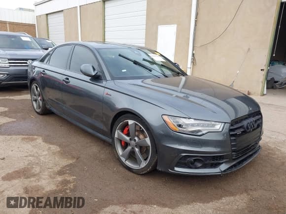 ✅ 2015 Audi A6 Prestige • VIN: WAUHGAFC7FN003900 • Lot: 41057785. Wystawiony na IAAI z przebiegiem 110 035 mil. Bezpłatny archiwum sprzedaży aukcyjnych z USA i szczegółowy raport historii pojazdu na DreamBid. Zdjęcie 1.