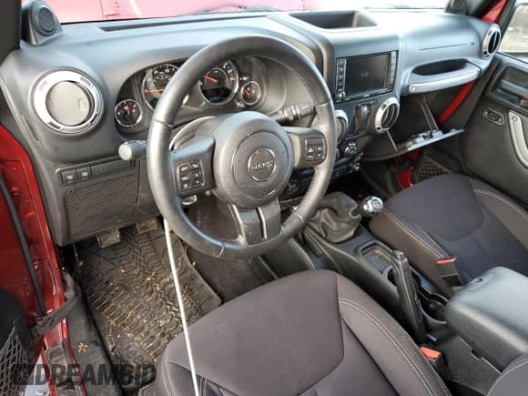 ✅ 2013 Jeep Wrangler Rubicon • VIN: 1C4HJWCG8DL520639 • Lot: 42458815. Wystawiony na Copart z przebiegiem 37 934 mil. Bezpłatny archiwum sprzedaży aukcyjnych z USA i szczegółowy raport historii pojazdu na DreamBid. Zdjęcie 8.