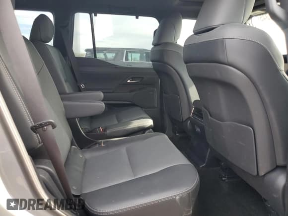 ✅ 2024 Lexus GX 550 Luxury • VIN: JTJVBCDX5R5028169 • Lot: 62411345. Wystawiony na Copart z przebiegiem 12 562 mil. Bezpłatny archiwum sprzedaży aukcyjnych z USA i szczegółowy raport historii pojazdu na DreamBid. Zdjęcie 11.