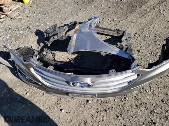 ✅ 2018 Hyundai Santa Fe 2.4L • VIN: 5NMZUDLB9JH063647 • Лот: 73474453. Опубликован ранее на Copart с пробегом 106 189 миль. Бесплатный доступ к архиву аукционных продаж из США и подробный отчёт об истории автомобиля на DreamBid. Изображение 13.