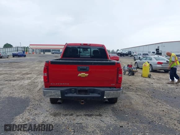 ✅ 2007 Chevrolet Silverado 1500 LTZ • VIN: 2GCEK13Y271650390 • Lot: 42423172. Listed on IAAI with 327,306 mi. Free auction sales archive from the USA and detailed vehicle history report at DreamBid. Image 16.