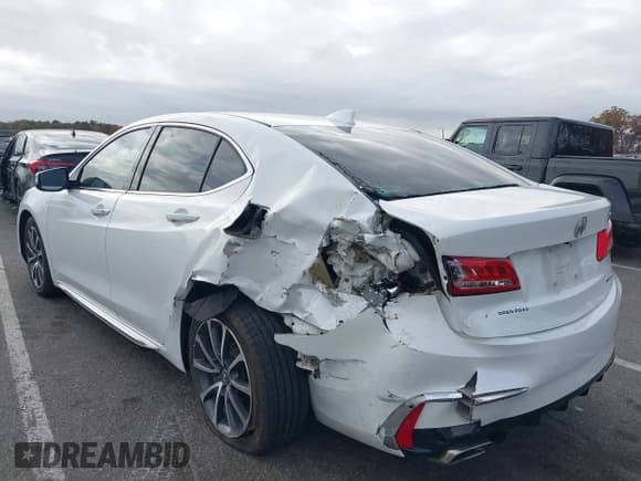 ✅ 2018 Acura TLX Technology • VIN: 19UUB3F56JA006284 • Lot: 43542644. Listed on IAAI with 70,404 mi. Free auction sales archive from the USA and detailed vehicle history report at DreamBid. Image 6.