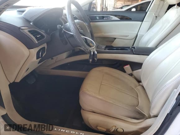 ✅ 2013 Lincoln MKZ Hybrid • VIN: 3LN6L2LU1DR806183 • Lot: 81756825. Wystawiony na Copart z przebiegiem 147 090 mil. Bezpłatny archiwum sprzedaży aukcyjnych z USA i szczegółowy raport historii pojazdu na DreamBid. Zdjęcie 7.