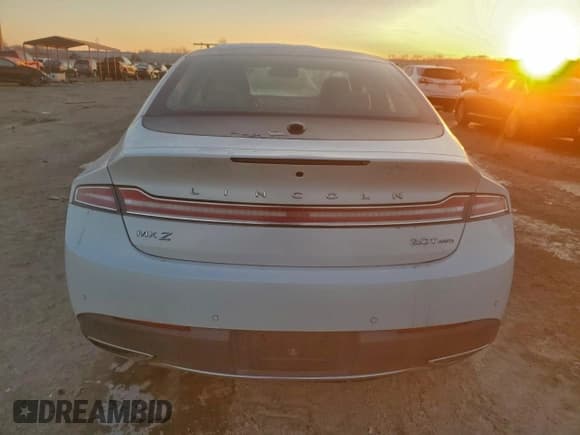 ✅ 2017 Lincoln MKZ Reserve • VIN: 3LN6L5F92HR602197 • Lot: 94865225. Wystawiony na Copart z przebiegiem 63 805 mil. Bezpłatny archiwum sprzedaży aukcyjnych z USA i szczegółowy raport historii pojazdu na DreamBid. Zdjęcie 6.