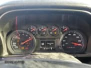 ✅ 2021 Chevrolet Silverado 1500 Custom • VIN: 1GCRYBEK5MZ328084 • Lot: 46501684. Wystawiony na Copart z przebiegiem 18 634 mil. Bezpłatny archiwum sprzedaży aukcyjnych z USA i szczegółowy raport historii pojazdu na DreamBid. Zdjęcie 9.