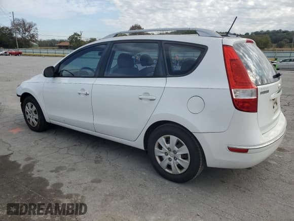 ✅ 2011 Hyundai Elantra SE • VIN: KMHDC8AE9BU122557 • Lot: 89470285. Listed on Copart with 205,009 mi. Free auction sales archive from the USA and detailed vehicle history report at DreamBid. Image 2.