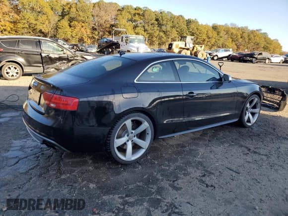 ✅ 2014 Audi S5 Premium Plus • VIN: WAUCGAFR2EA028613 • Lot: 90898005. Wystawiony na Copart z przebiegiem 158 743 mil. Bezpłatny archiwum sprzedaży aukcyjnych z USA i szczegółowy raport historii pojazdu na DreamBid. Zdjęcie 3.