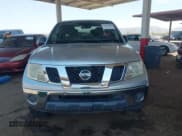 ✅ 2009 Nissan Frontier SE • VIN: 1N6AD07U59C405247 • Lot: 42821636. Wystawiony na IAAI z przebiegiem 164 946 mil. Bezpłatny archiwum sprzedaży aukcyjnych z USA i szczegółowy raport historii pojazdu na DreamBid. Zdjęcie 11.
