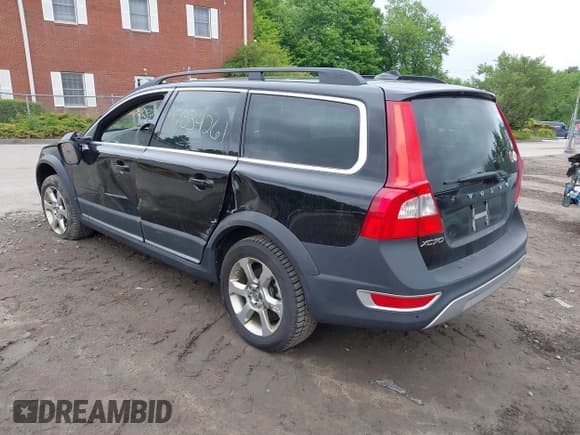 ✅ 2012 Volvo XC70 3.2L • VIN: YV4952BZXC1132260 • Lot: 42334261. Wystawiony na IAAI z przebiegiem 236 195 mil. Bezpłatny archiwum sprzedaży aukcyjnych z USA i szczegółowy raport historii pojazdu na DreamBid. Zdjęcie 3.