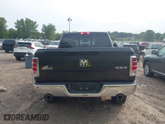 ✅ 2018 Ram 1500 Big Horn • VIN: 1C6RR7LT8JS158725 • Lot: 43053175. Wystawiony na IAAI z przebiegiem 77 773 mil. Bezpłatny archiwum sprzedaży aukcyjnych z USA i szczegółowy raport historii pojazdu na DreamBid. Zdjęcie 16.
