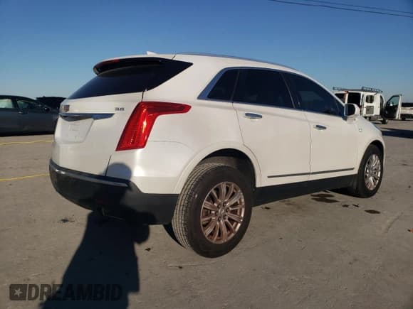 ✅ 2017 Cadillac XT5 FWD • VIN: 1GYKNARS2HZ195542 • Lot: 92423055. Listed on Copart with 81,148 mi. Free auction sales archive from the USA and detailed vehicle history report at DreamBid. Image 3.