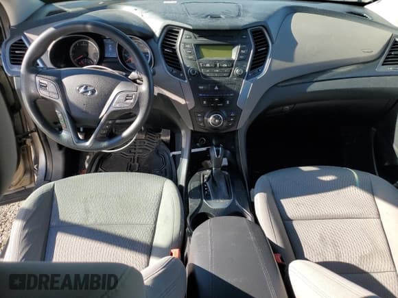 ✅ 2015 Hyundai Santa Fe • VIN: 5XYZT3LB7FG236516 • Lot: 89712495. Listed on Copart with 150,840 mi. Free auction sales archive from the USA and detailed vehicle history report at DreamBid. Image 8.