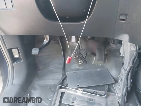 ✅ 2019 Honda Passport EX-L • VIN: 5FNYF7H56KB005007 • Lot: 42309261. Wystawiony na IAAI z przebiegiem 55 105 mil. Bezpłatny archiwum sprzedaży aukcyjnych z USA i szczegółowy raport historii pojazdu na DreamBid. Zdjęcie 11.