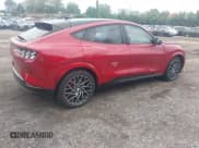 ✅ 2023 Ford Mustang Mach-E GT • VIN: 3FMTK4SX7PMA38076 • Lot: 43288862. Wystawiony na IAAI z przebiegiem 13 266 mil. Bezpłatny archiwum sprzedaży aukcyjnych z USA i szczegółowy raport historii pojazdu na DreamBid. Zdjęcie 4.