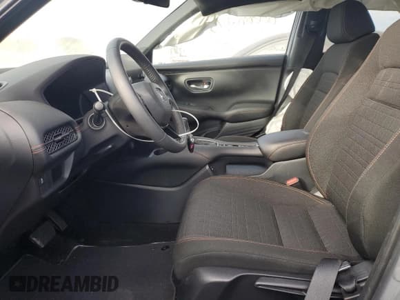 ✅ 2024 Honda HR-V Sport • VIN: 3CZRZ2H54RM753785 • Lot: 86688475. Listed on Copart with 23,756 mi. Free auction sales archive from the USA and detailed vehicle history report at DreamBid. Image 7.