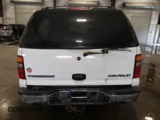 ✅ 2002 Chevrolet Suburban LS • VIN: 1GNFK16Z12J326815 • Лот: 63348745. Опубликован ранее на Copart с пробегом 296 618 миль. Бесплатный доступ к архиву аукционных продаж из США и подробный отчёт об истории автомобиля на DreamBid. Изображение 6.