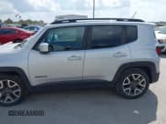 ✅ 2017 Jeep Renegade Latitude • VIN: ZACCJABB6HPG33008 • Lot: 42541485. Wystawiony na IAAI z przebiegiem 84 469 mil. Bezpłatny archiwum sprzedaży aukcyjnych z USA i szczegółowy raport historii pojazdu na DreamBid. Zdjęcie 14.