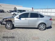 ✅ 2009 Ford Focus SES • VIN: 1FAHP36N79W122616 • Lot: 43613660. Wystawiony na IAAI z przebiegiem 166 963 mil. Bezpłatny archiwum sprzedaży aukcyjnych z USA i szczegółowy raport historii pojazdu na DreamBid. Zdjęcie 14.