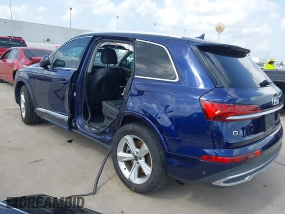 ✅ 2022 Audi Q7 Premium • VIN: WA1AXBF70ND018055 • Лот: 42701423. Опубликован ранее на IAAI с пробегом 51 390 миль. Бесплатный доступ к архиву аукционных продаж из США и подробный отчёт об истории автомобиля на DreamBid. Изображение 3.