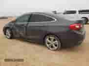 ✅ 2017 Chevrolet Cruze Premier • VIN: 1G1BF5SM5H7194699 • Lot: 68640852. Wystawiony na Copart z przebiegiem 103 313 mil mil. Skorzystaj z bezpłatnego archiwum sprzedaży aukcyjnych z USA i zobacz szczegółowy raport historii pojazdu na DreamBid. Zdjęcie 2.