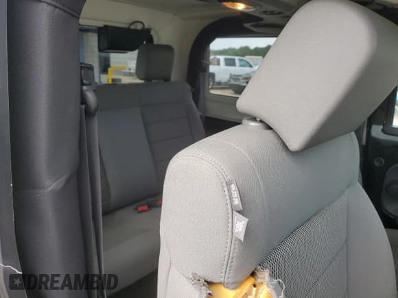 ✅ 2008 Jeep Wrangler Rubicon • VIN: 1J8GA64198L650305 • Лот: 70573535. Опубликован ранее на Copart с пробегом 218 738 миль. Бесплатный доступ к архиву аукционных продаж из США и подробный отчёт об истории автомобиля на DreamBid. Изображение 11.