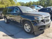 ✅ 2019 Chevrolet Suburban LT • VIN: 1GNSKHKC6KR362655 • Lot: 82260795. Wystawiony na Copart z przebiegiem 161 103 mil. Bezpłatny archiwum sprzedaży aukcyjnych z USA i szczegółowy raport historii pojazdu na DreamBid. Zdjęcie 4.