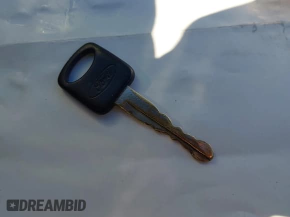 ✅ 1995 Ford Ranger Splash • VIN: 1FTCR14UXSPB09842 • Lot: 43872009. Listed on IAAI with 128,276 mi. Free auction sales archive from the USA and detailed vehicle history report at DreamBid. Image 11.