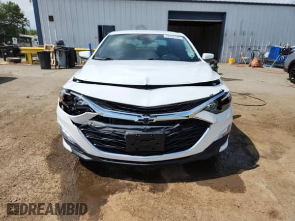 ✅ 2023 Chevrolet Malibu RS • VIN: 1G1ZG5ST4PF115384 • Lot: 70158155. Listed on Copart with 22,584 mi miles. Access the free auction sales archive from the USA and view a detailed vehicle history report at DreamBid. Image 5.