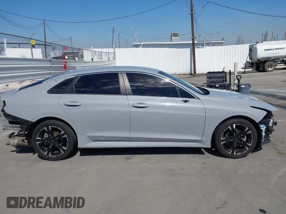 ✅ 2021 Kia K5 GT-Line • VIN: 5XXG64J24MG013987 • Лот: 43359241. Опубликован ранее на IAAI с пробегом 79 138 миль. Бесплатный доступ к архиву аукционных продаж из США и подробный отчёт об истории автомобиля на DreamBid. Изображение 14.