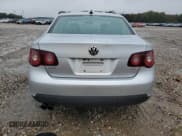 ✅ 2008 Volkswagen Jetta SE • VIN: 3VWRM71K08M061200 • Lot: 79736514. Listed on Copart with 118,751 mi. Free auction sales archive from the USA and detailed vehicle history report at DreamBid. Image 6.