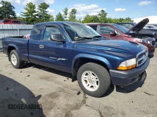 ✅ 2004 Dodge Dakota Sport • VIN: 1D7GL32KX4S653750 • Lot: 63907154. Wystawiony na Copart z przebiegiem 133 226 mil. Bezpłatny archiwum sprzedaży aukcyjnych z USA i szczegółowy raport historii pojazdu na DreamBid. Zdjęcie 4.