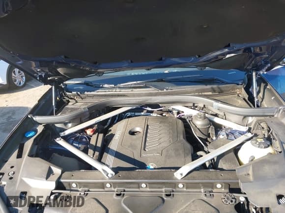 ✅ 2022 BMW X5 xDrive40i • VIN: 5UXCR6C07N9N32963 • Lot: 43247805. Listed on IAAI with 32,167 mi. Free auction sales archive from the USA and detailed vehicle history report at DreamBid. Image 10.