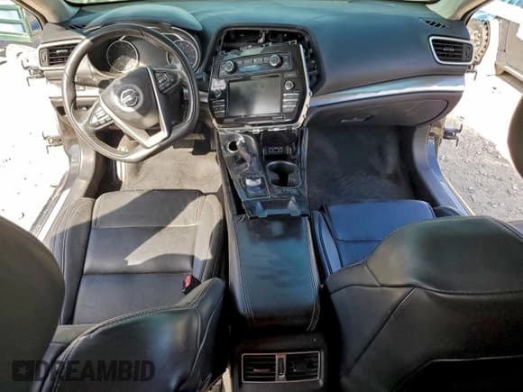 ✅ 2019 Nissan Maxima SL • VIN: 1N4AA6AVXKC365811 • Lot: 95533125. Listed on Copart with 87,369 mi. Free auction sales archive from the USA and detailed vehicle history report at DreamBid. Image 8.