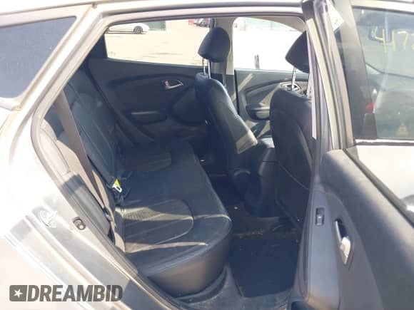 2010 Hyundai Tucson GLS with VIN KM8JUCAC2AU078658, listed as a IAAI auction lot 41726534 with 140,155 mi miles and . Bid and sale history available at DreamBid. Image 8.