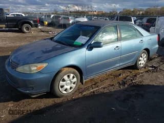 ✅ 2003 Toyota Camry LE • VIN: 4T1BE32K43U763271 • Lot: 43762985. Wystawiony na IAAI z przebiegiem 234 811 mil. Bezpłatny archiwum sprzedaży aukcyjnych z USA i szczegółowy raport historii pojazdu na DreamBid. Zdjęcie 2.