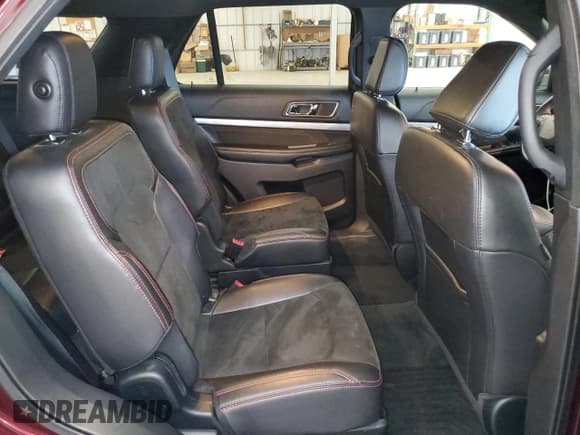✅ 2018 Ford Explorer XLT • VIN: 1FM5K8D83JGA97892 • Lot: 91930285. Wystawiony na Copart z przebiegiem 98 603 mil. Bezpłatny archiwum sprzedaży aukcyjnych z USA i szczegółowy raport historii pojazdu na DreamBid. Zdjęcie 11.